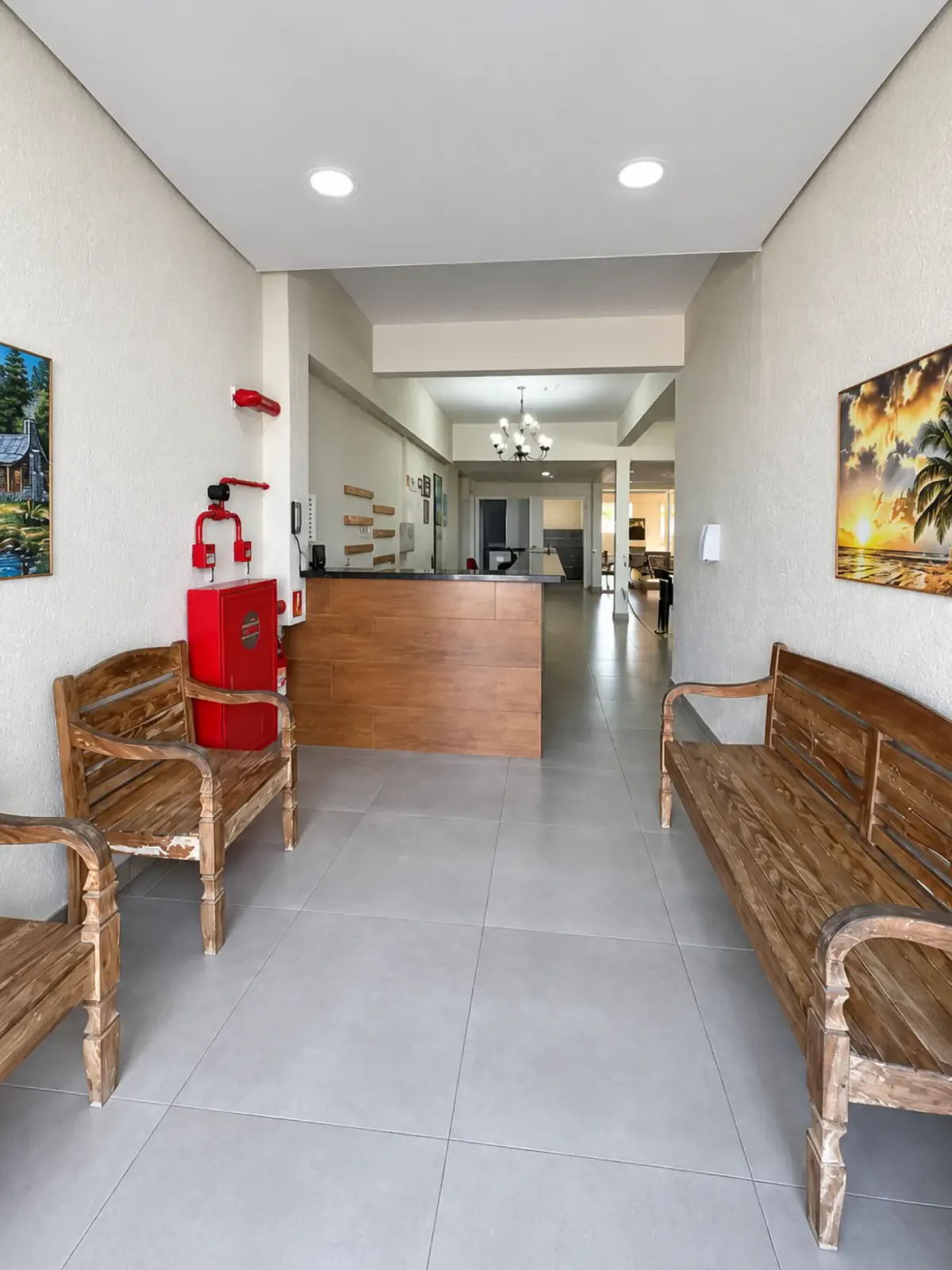 Recepção e área de chegada do Leviv Praia Hotel